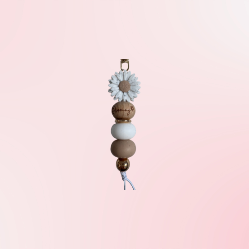 Oatmeal Daisy Keyring
